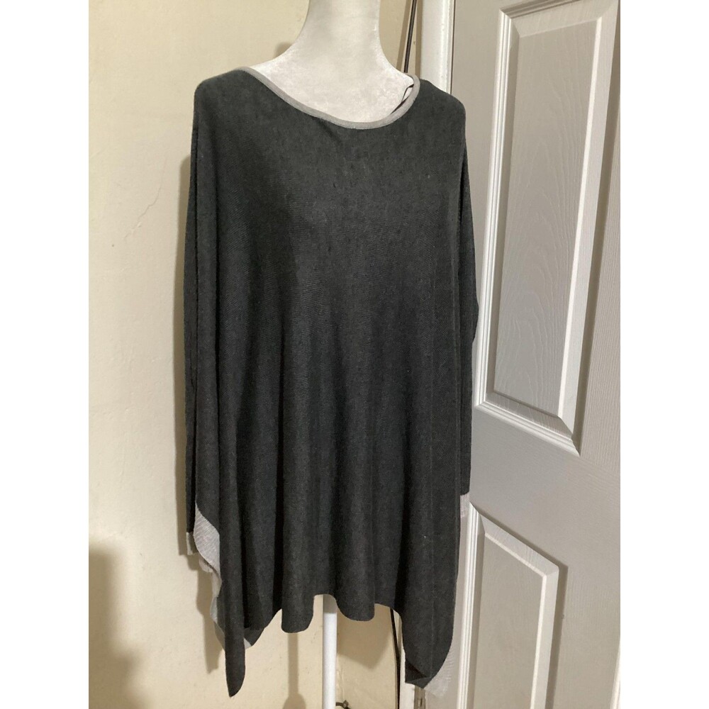 Romeo Juliet Couture Sweater Womens Small Medium Gray Black Poncho Pullover Knit